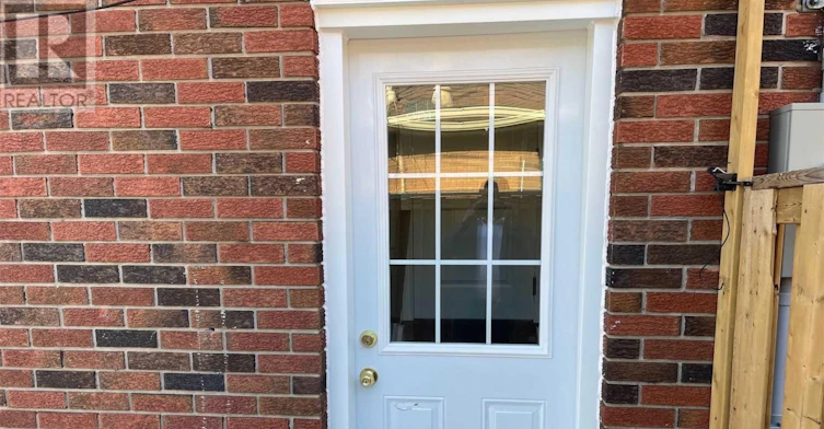 BSMT-64 Gainsborough Road, Hamilton, ON, L8E 1E1 - 4