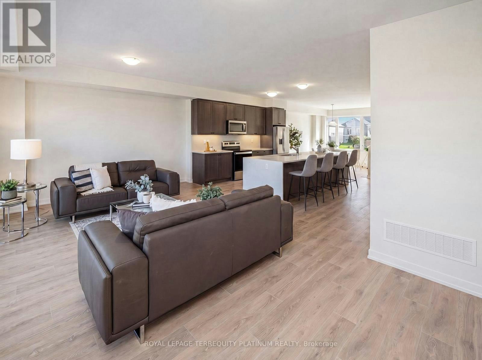 4-160 Densmore Road, Cobourg, ON, K9A 0X8 - 12