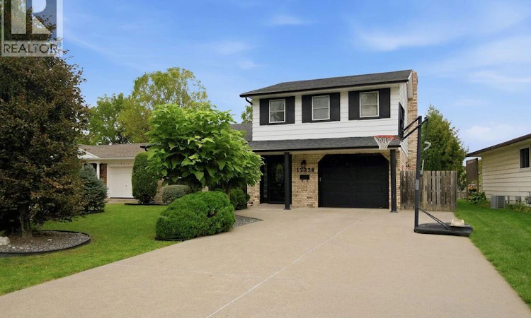 12224 St Thomas Crescent