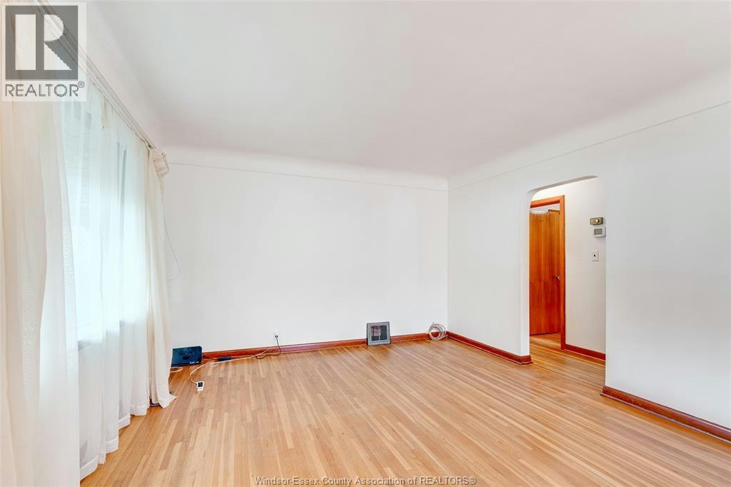 3256 Dominion Boulevard, Windsor, ON, N9E 2N5 - 5