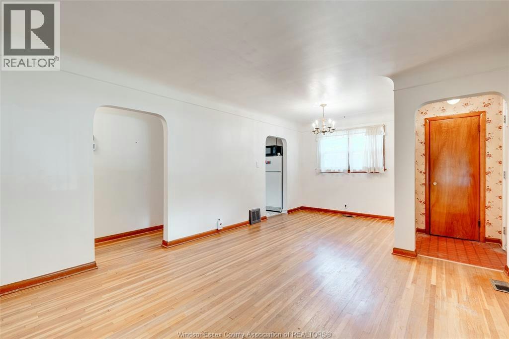 3256 Dominion Boulevard, Windsor, ON, N9E 2N5 - 7