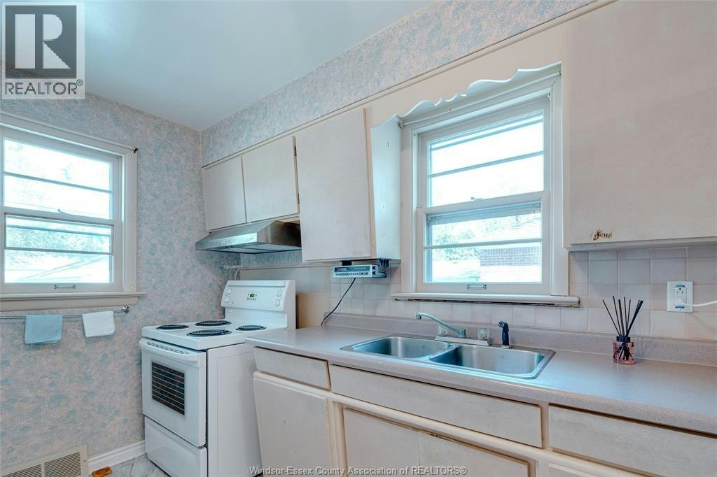 3256 Dominion Boulevard, Windsor, ON, N9E 2N5 - 12