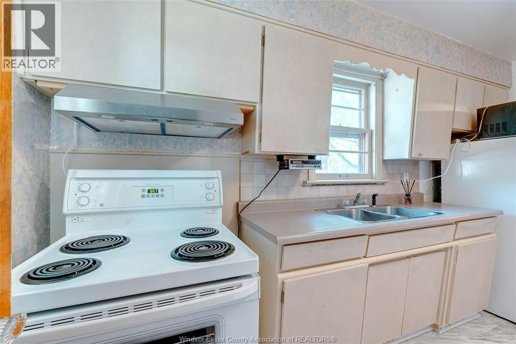 3256 Dominion Boulevard, Windsor, ON, N9E 2N5 - 11