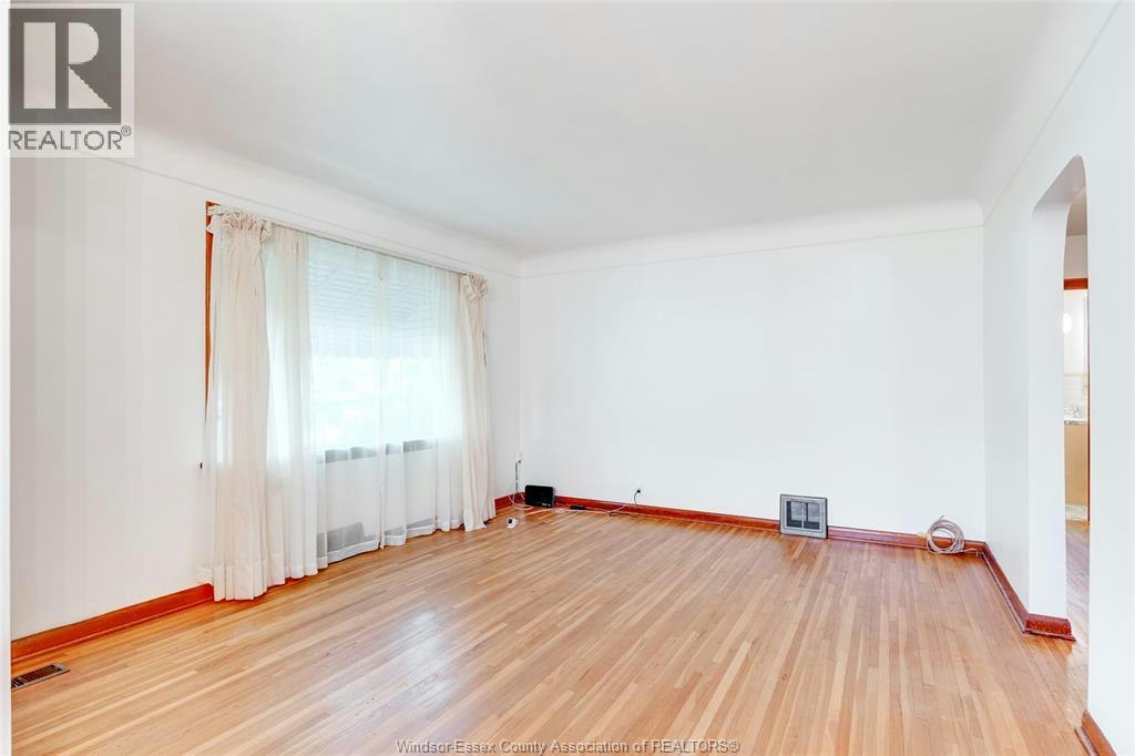3256 Dominion Boulevard, Windsor, ON, N9E 2N5 - 8