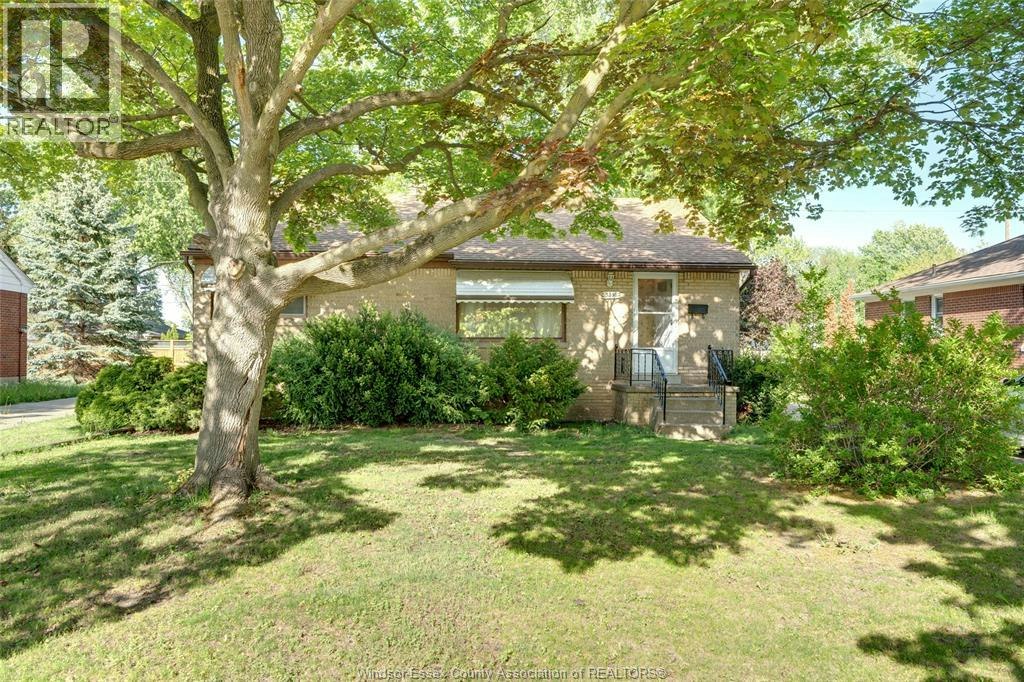 3256 Dominion Boulevard, Windsor, ON, N9E 2N5 - 3