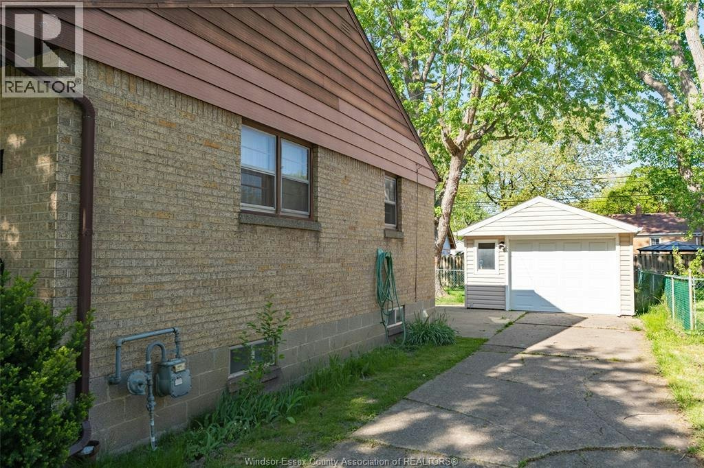 3256 Dominion Boulevard, Windsor, ON, N9E 2N5 - 36