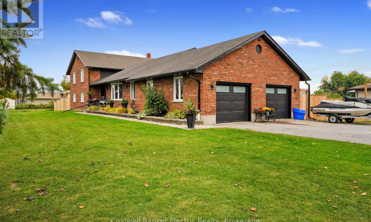 1305 Holden Road