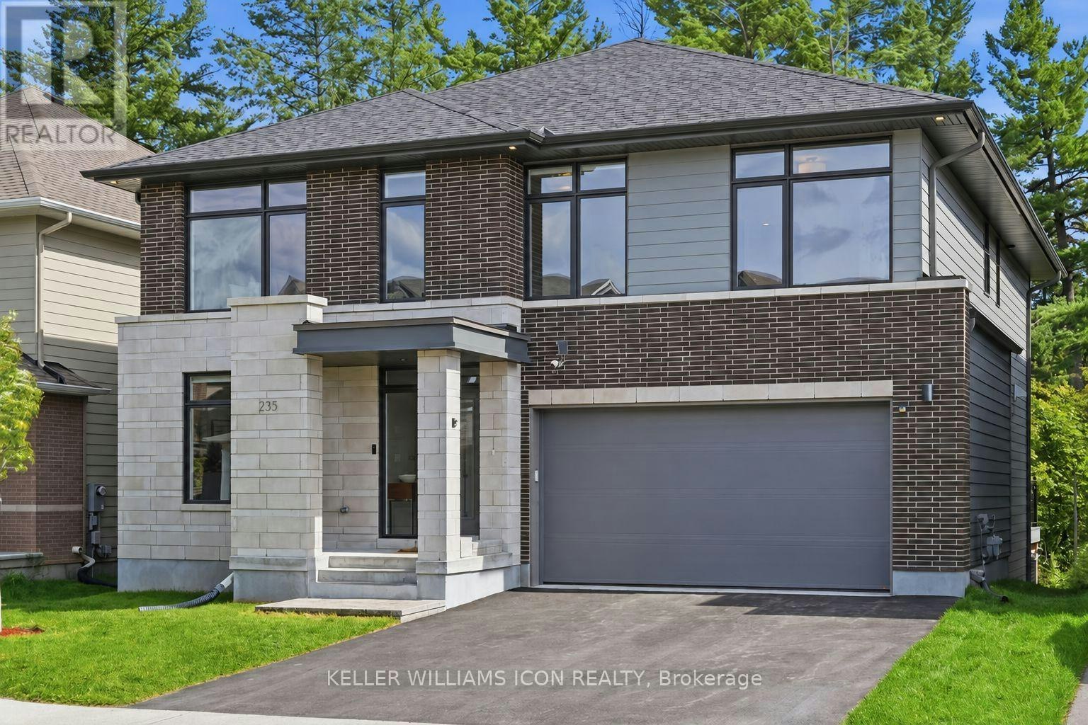 235 Ketchikan Crescent, Ottawa, ON, K2T 0S3 - 2