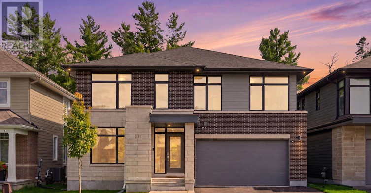 235 Ketchikan Crescent, Ottawa, ON, K2T 0S3