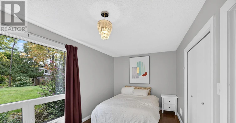 28 Burnbank Street, Ottawa, ON, K2G 0H4 - 17