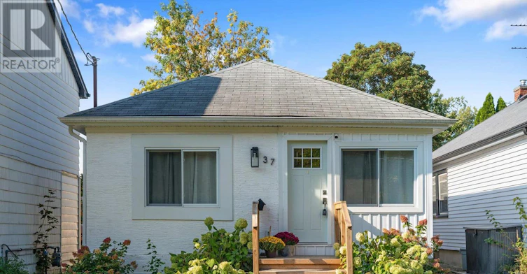 37 Lock Street, St. Catharines, ON, L2N 5B8