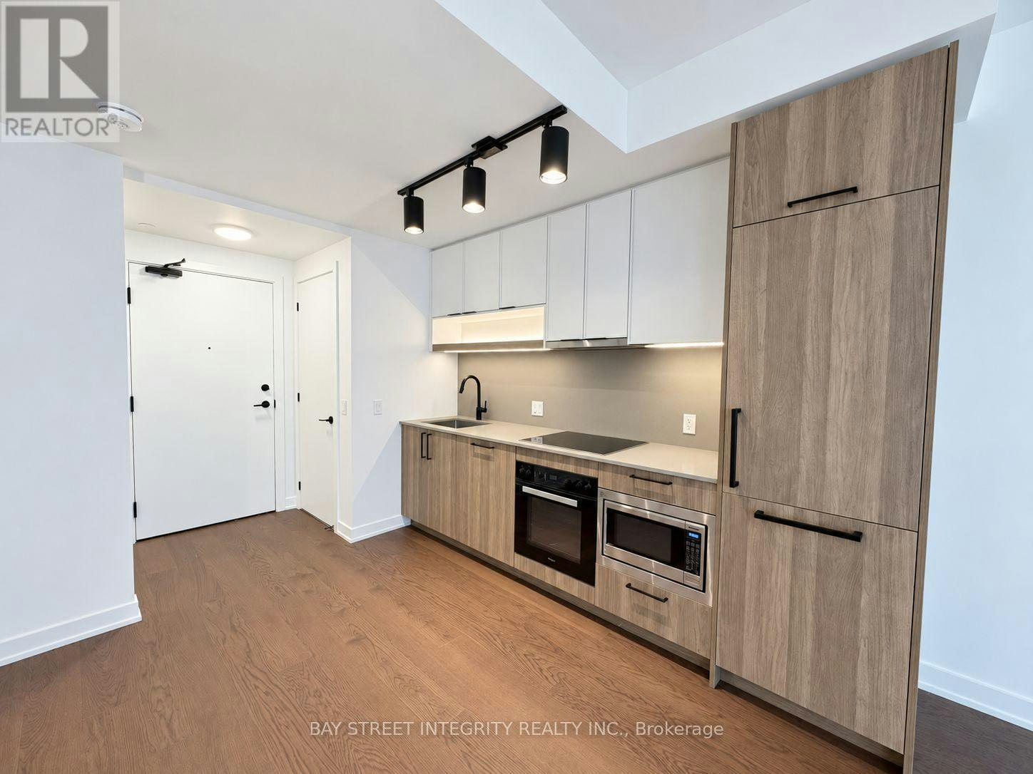 733-91 Montclair Avenue, Toronto, ON, M5P 0B1 - 6