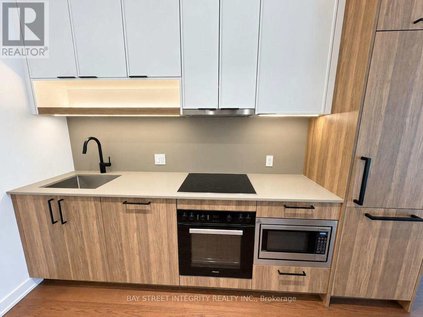 733-91 Montclair Avenue, Toronto, ON, M5P 0B1 - 7