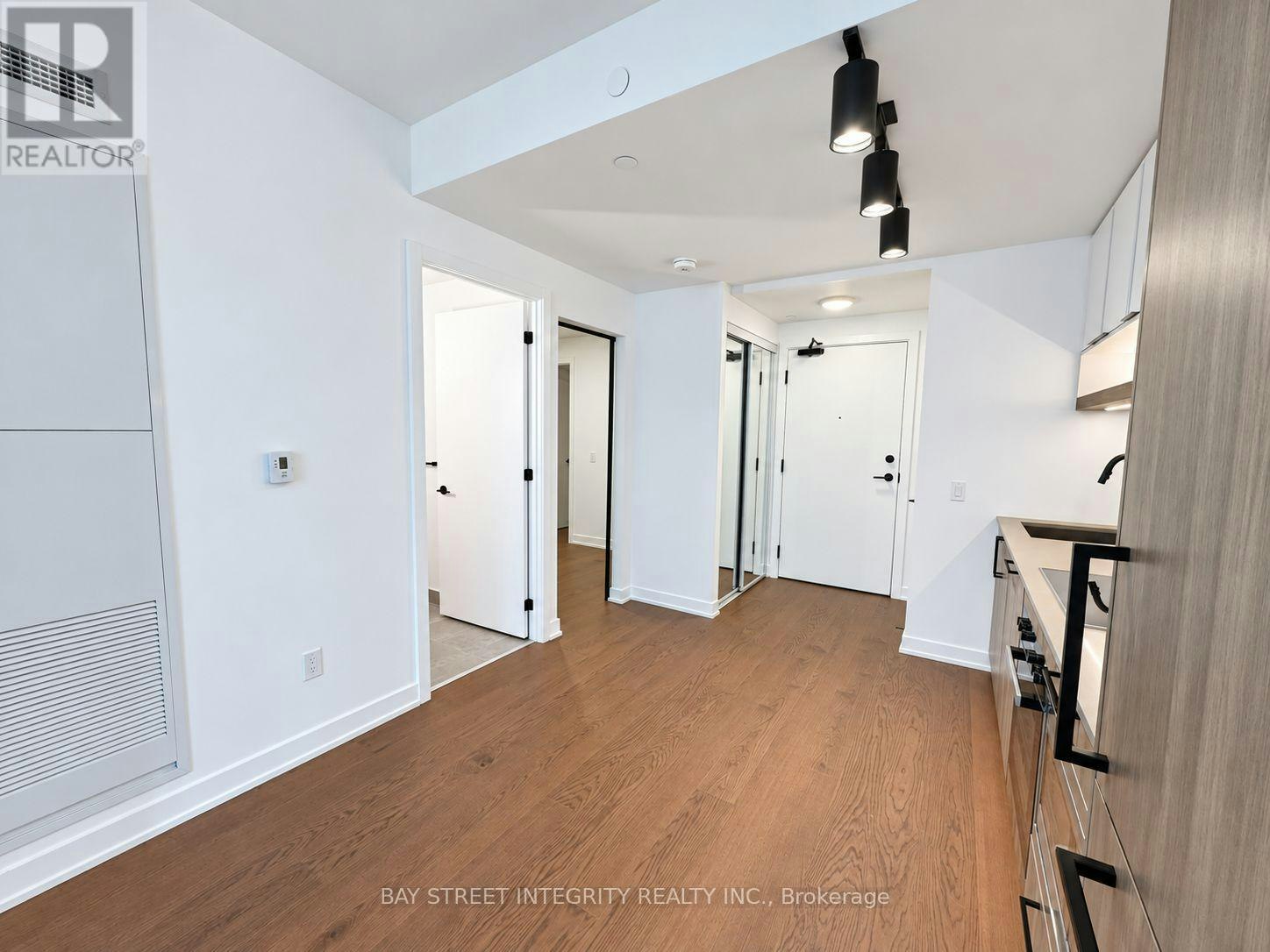 733-91 Montclair Avenue, Toronto, ON, M5P 0B1 - 10