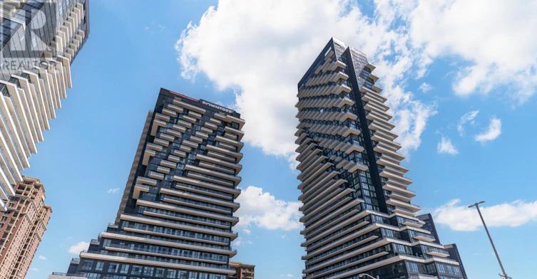 1810-30 Inn ON The Park Drive, Toronto, ON, M3C 0P7