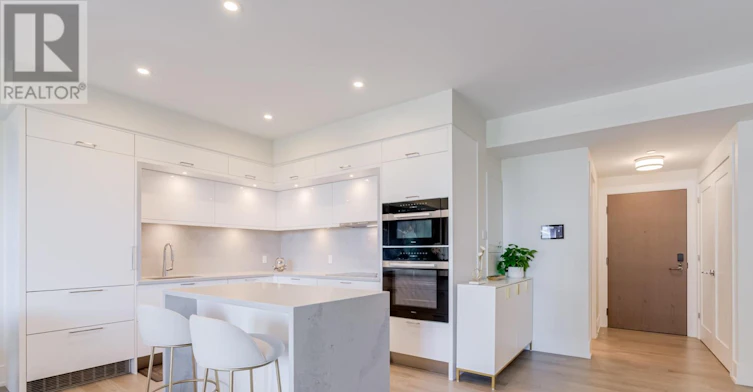 1810-30 Inn ON The Park Drive, Toronto, ON, M3C 0P7 - 11