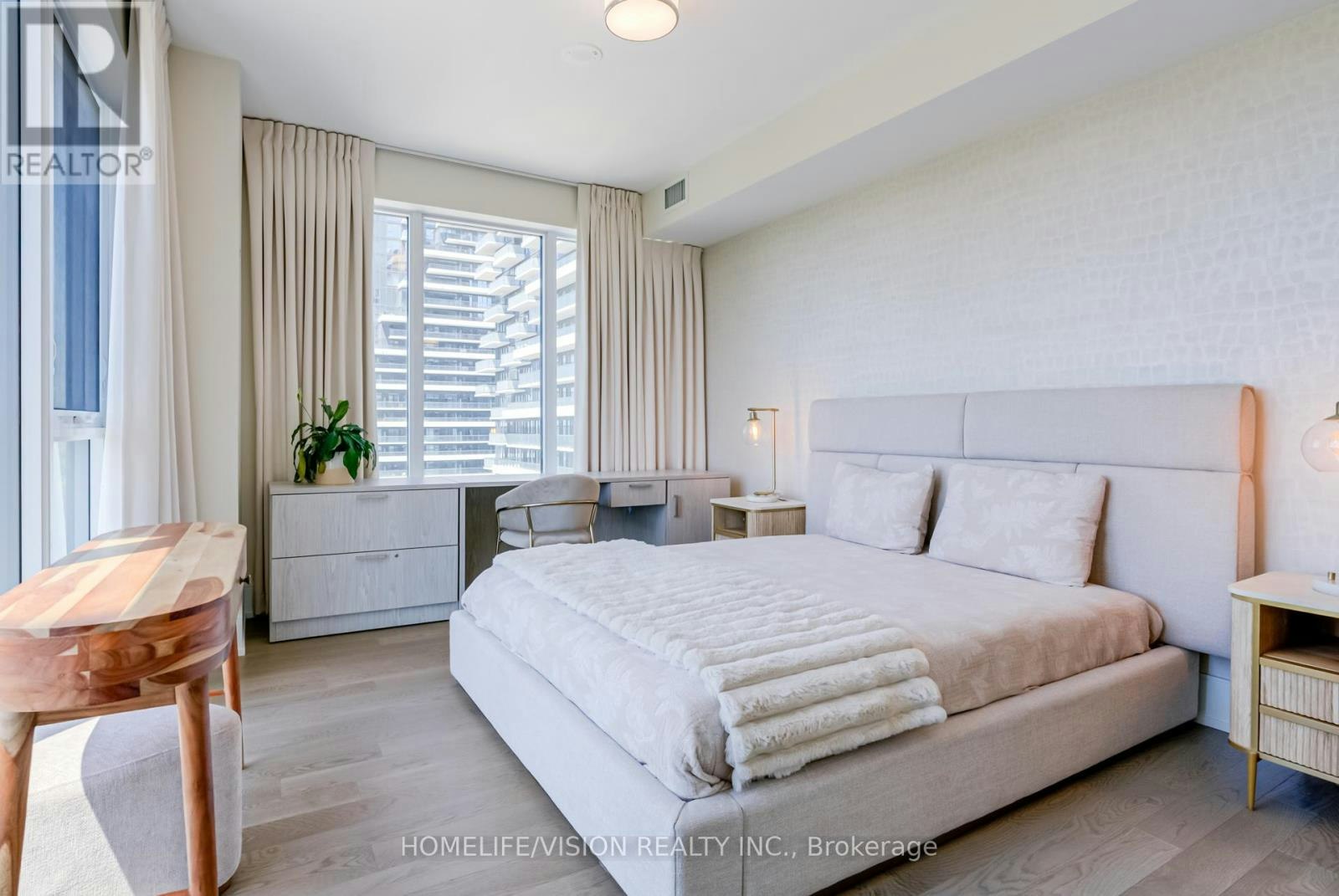 1810-30 Inn ON The Park Drive, Toronto, ON, M3C 0P7 - 23