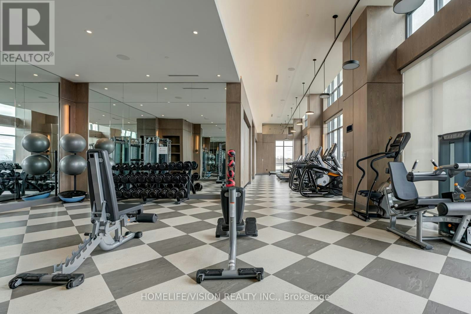 1810-30 Inn ON The Park Drive, Toronto, ON, M3C 0P7 - 44