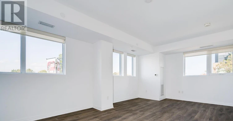304-2301 Danforth Avenue, Toronto, ON, M4C 0A7 - 7