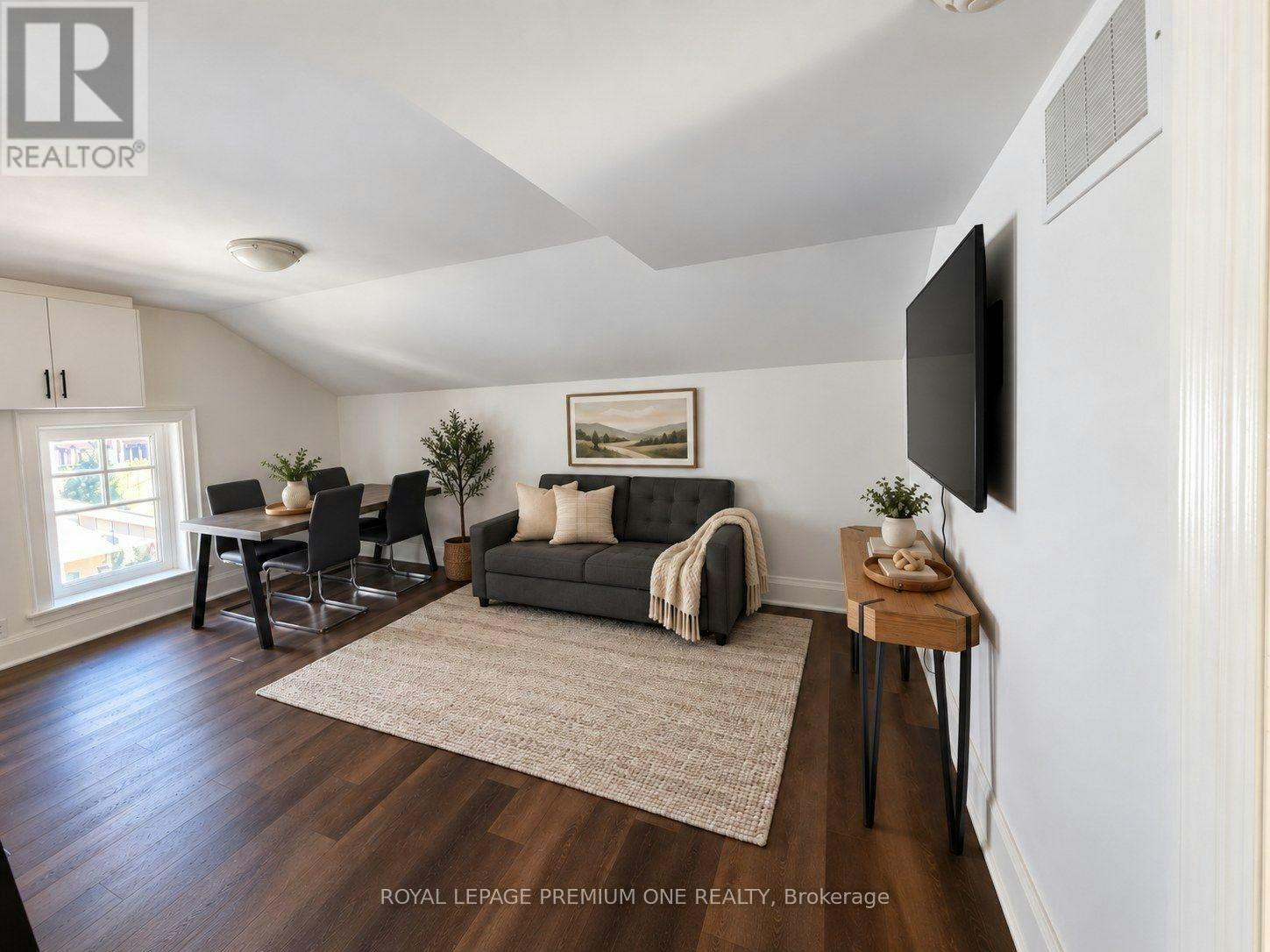 UPPER-10496 Islington Avenue, Vaughan, ON, L0J 1C0