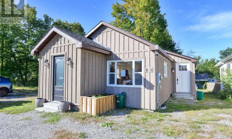 815 Muskoka Road S