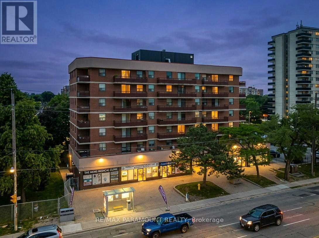 303-1881 Jane Street, Toronto, ON, M9N 3S7