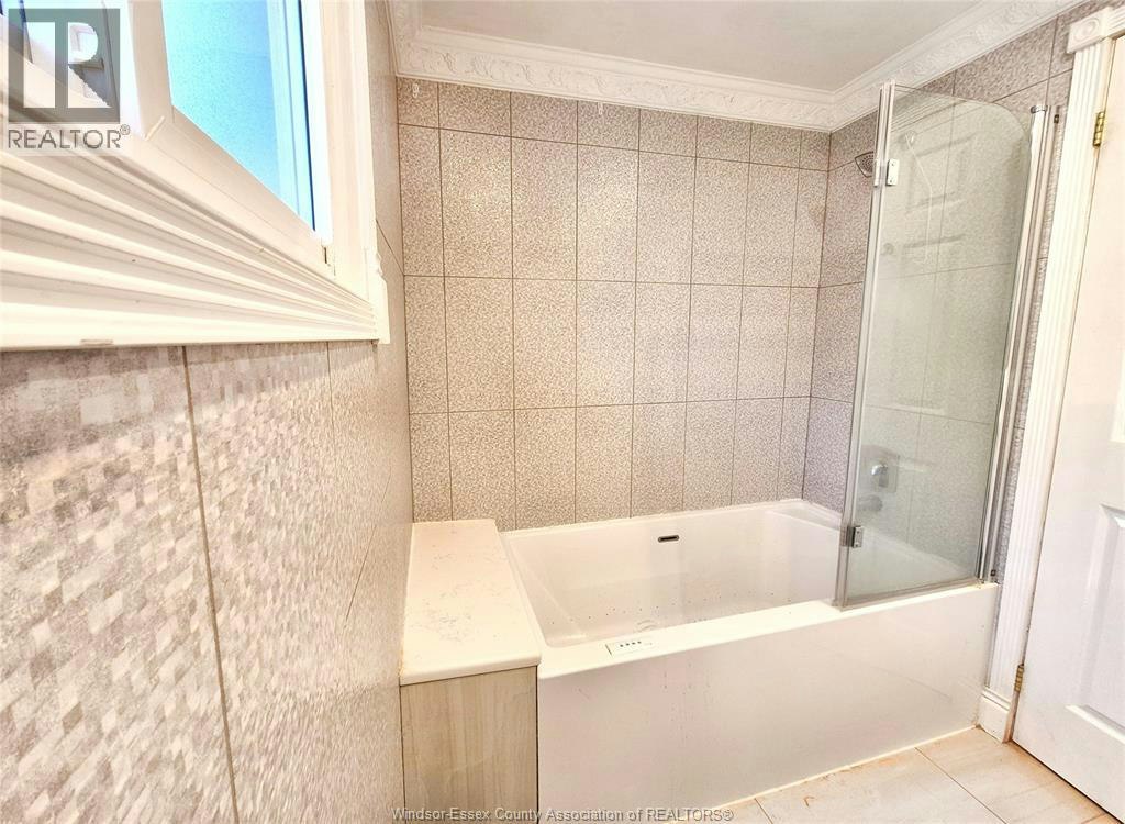 6711 Riverside Drive, Windsor, ON, N8S 1C1 - 28