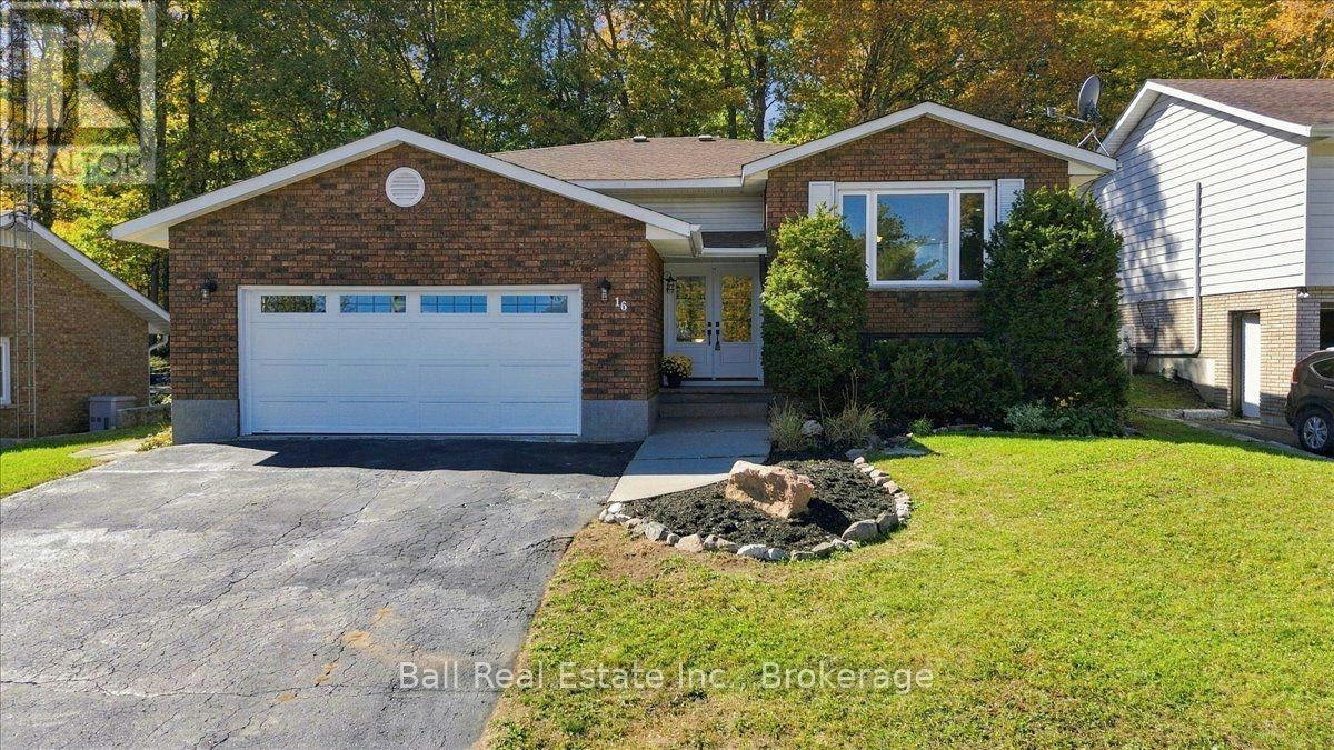 16 Maple Street, Bancroft, ON, K0L 1C0