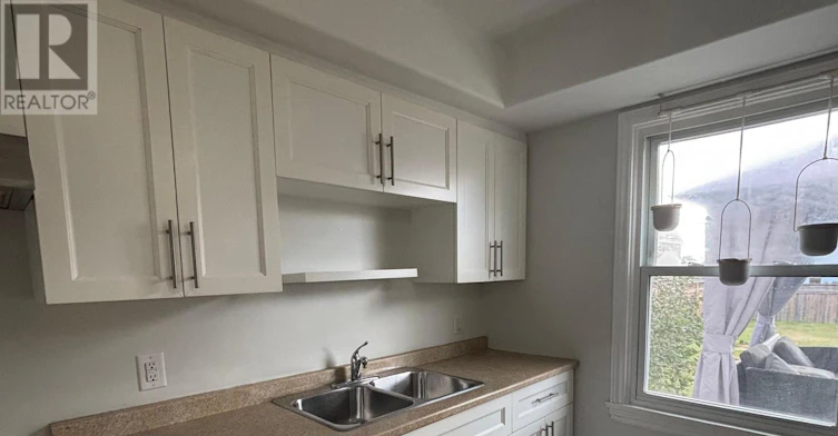 5 Diverbelt Drive, Prince Edward County, ON, K0K 2T0 - 9