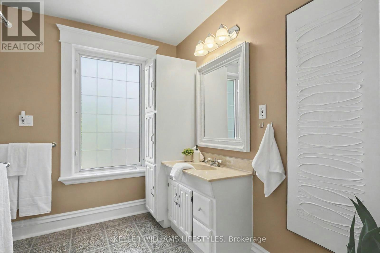31 Gerrard Street, London, ON, N6C 4C6 - 25