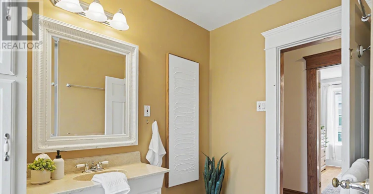 31 Gerrard Street, London, ON, N6C 4C6 - 26