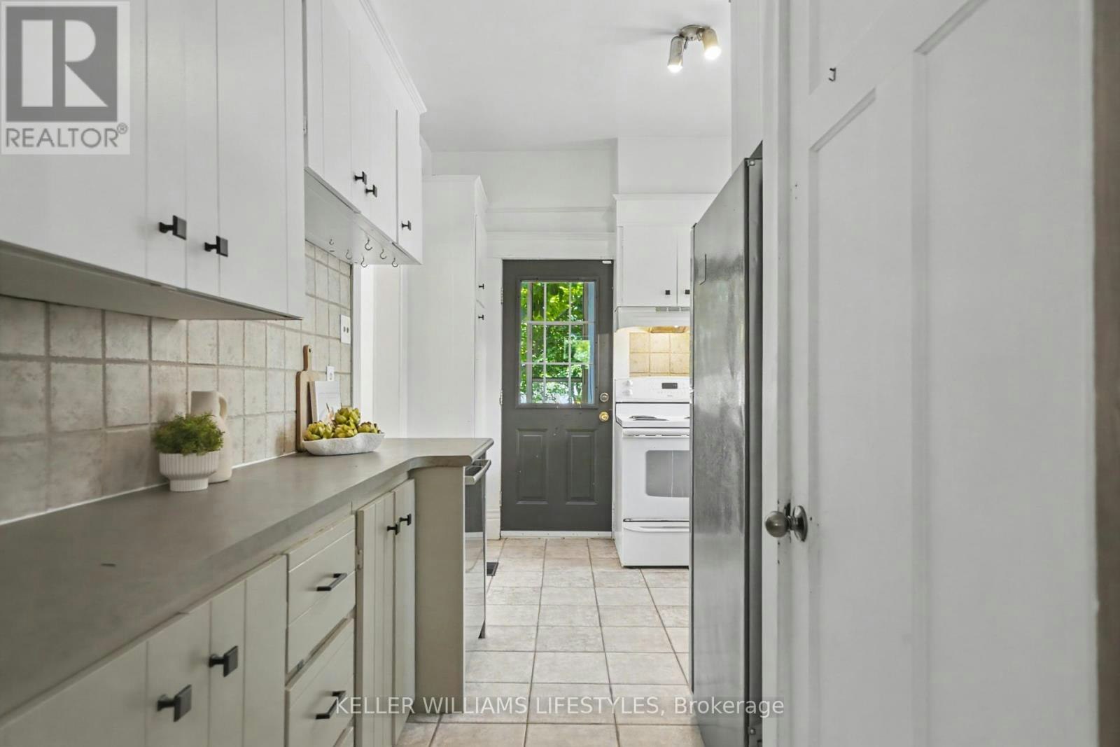 31 Gerrard Street, London, ON, N6C 4C6 - 12