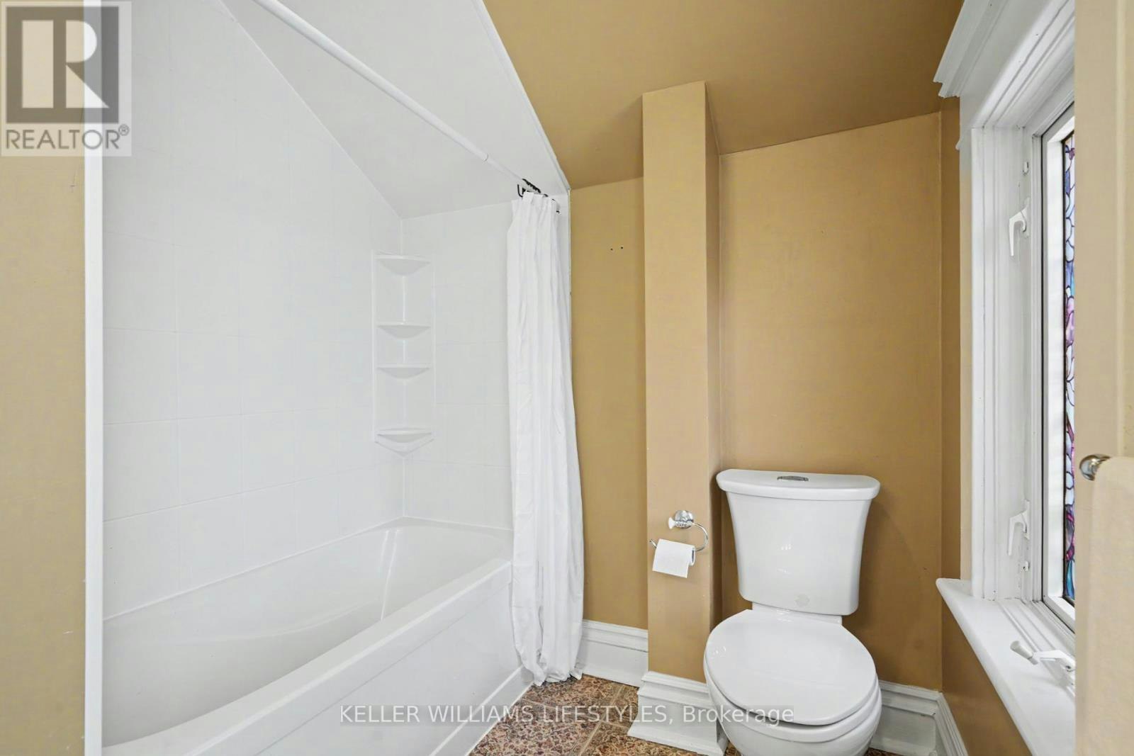 31 Gerrard Street, London, ON, N6C 4C6 - 28