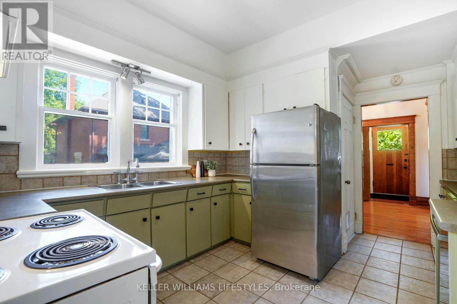 31 Gerrard Street, London, ON, N6C 4C6 - 14