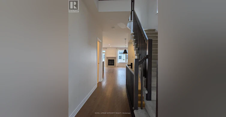 15 Brixton Way, Ottawa, ON, K2S 2N9 - 2