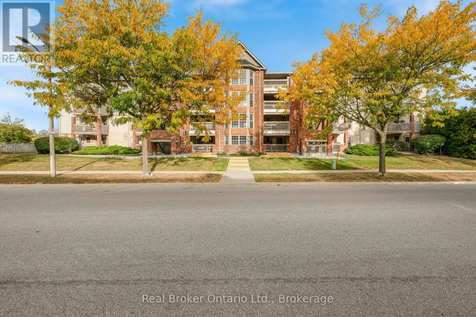 204-4015 Kilmer Drive, Burlington, ON, L7M 4M4