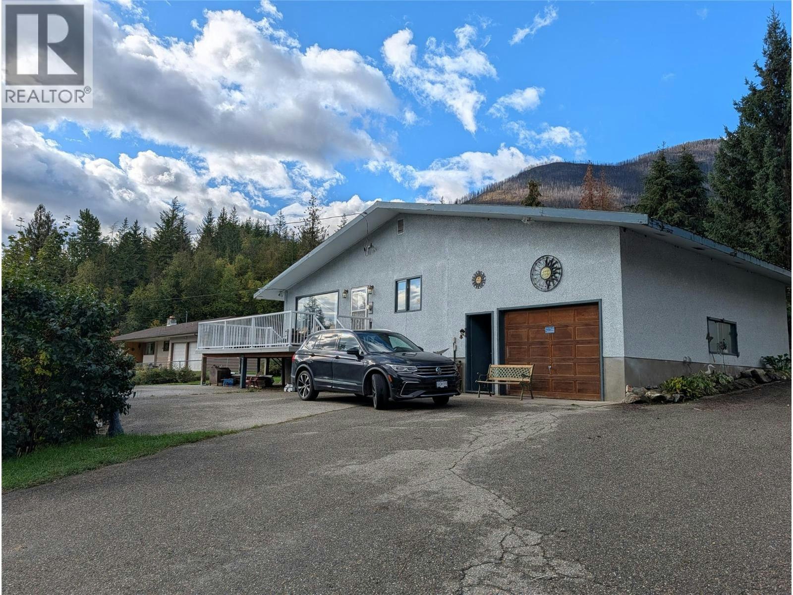 8893 Holding Road, Adams Lake, BC, V0E 1M2