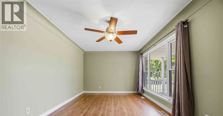 UPPER-993 Highway Drive, Sarnia, ON, N7S 1X4 - 3