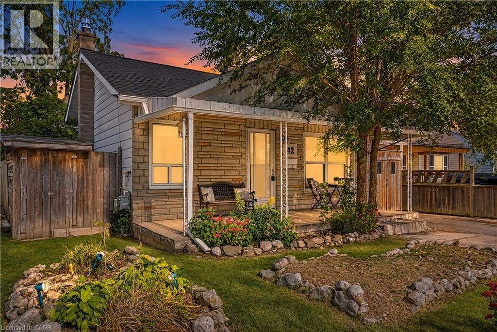 42 Sanderson Street, Brantford, ON, N3S 2V2