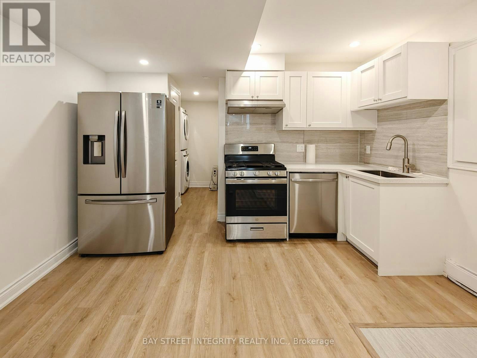 LOWER-598 Crawford Street, Toronto, ON, M6G 3K2