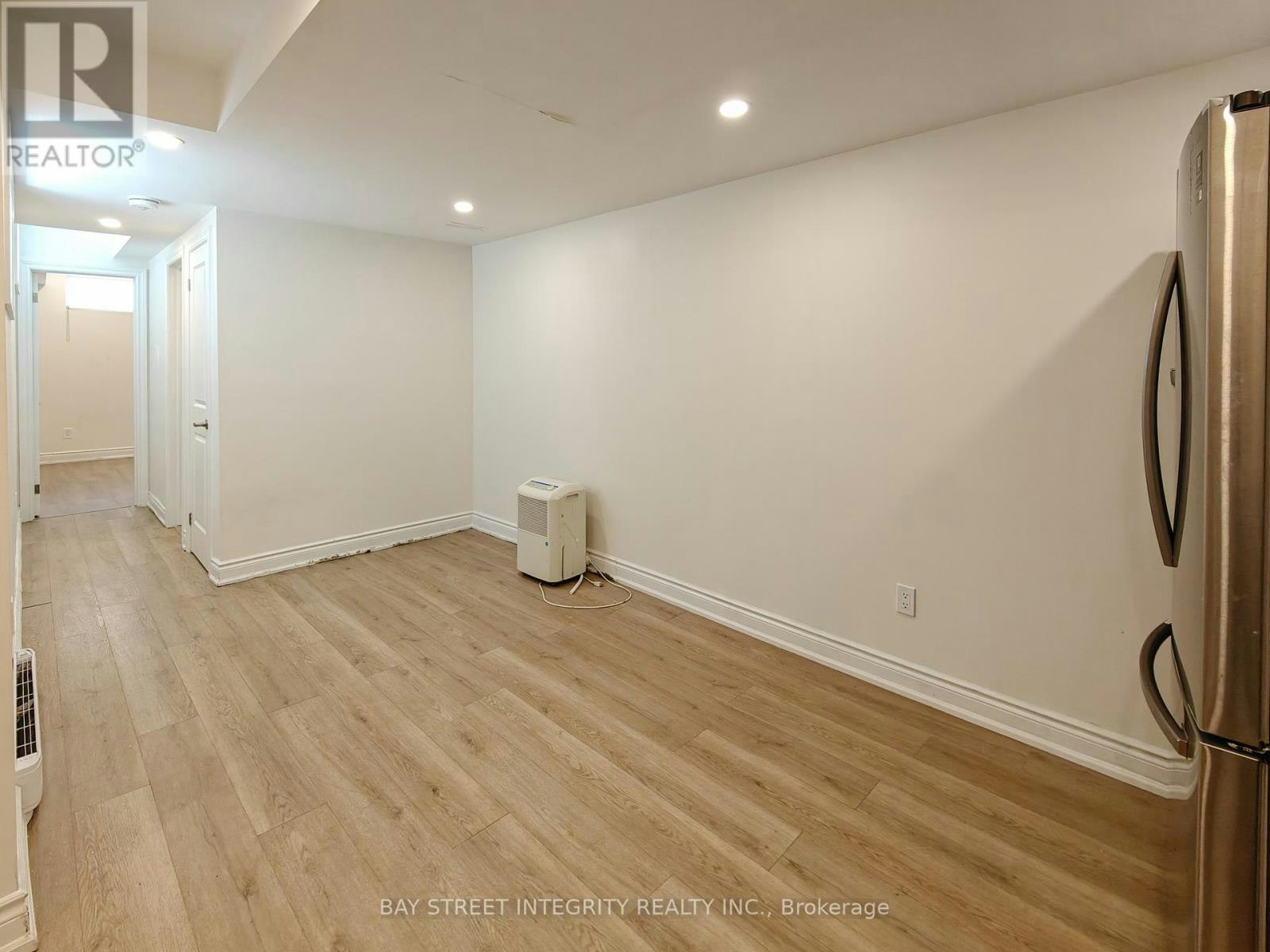 LOWER-598 Crawford Street, Toronto, ON, M6G 3K2 - 4