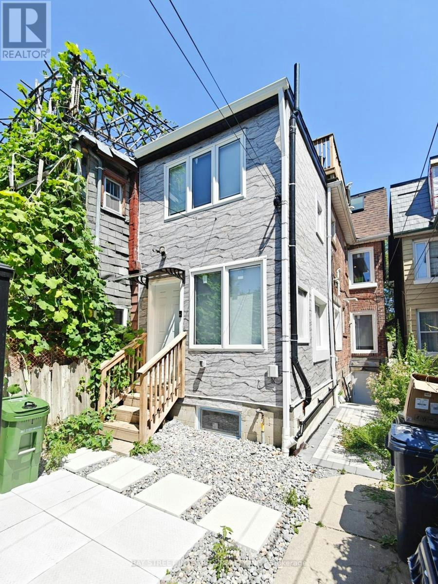 LOWER-598 Crawford Street, Toronto, ON, M6G 3K2 - 2