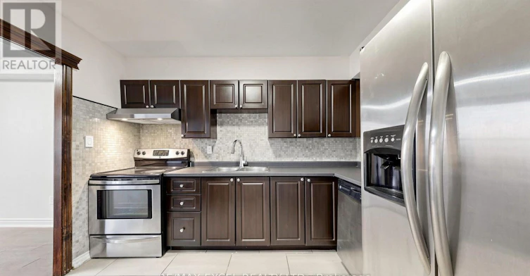 1808-10 Edgecliff Golfway, Toronto, ON, M3C 3A3 - 14