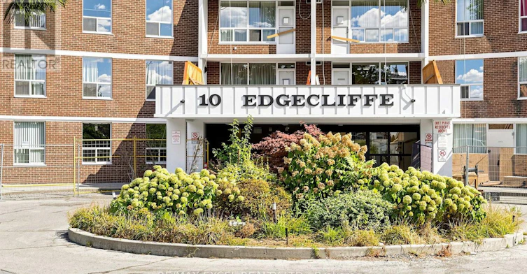 1808-10 Edgecliff Golfway, Toronto, ON, M3C 3A3 - 3