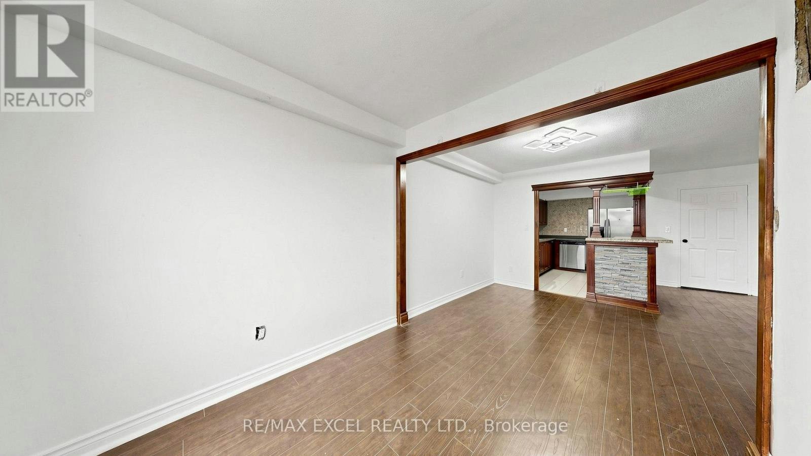 1808-10 Edgecliff Golfway, Toronto, ON, M3C 3A3 - 18