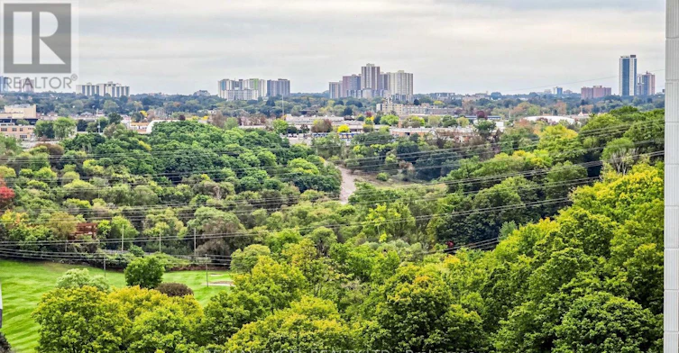 1808-10 Edgecliff Golfway, Toronto, ON, M3C 3A3 - 38