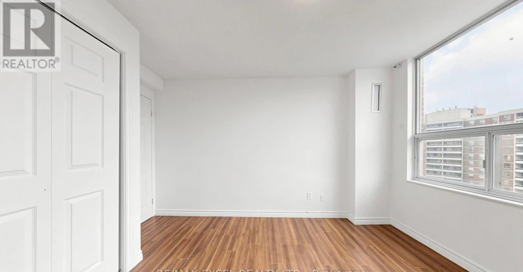 1808-10 Edgecliff Golfway, Toronto, ON, M3C 3A3 - 33