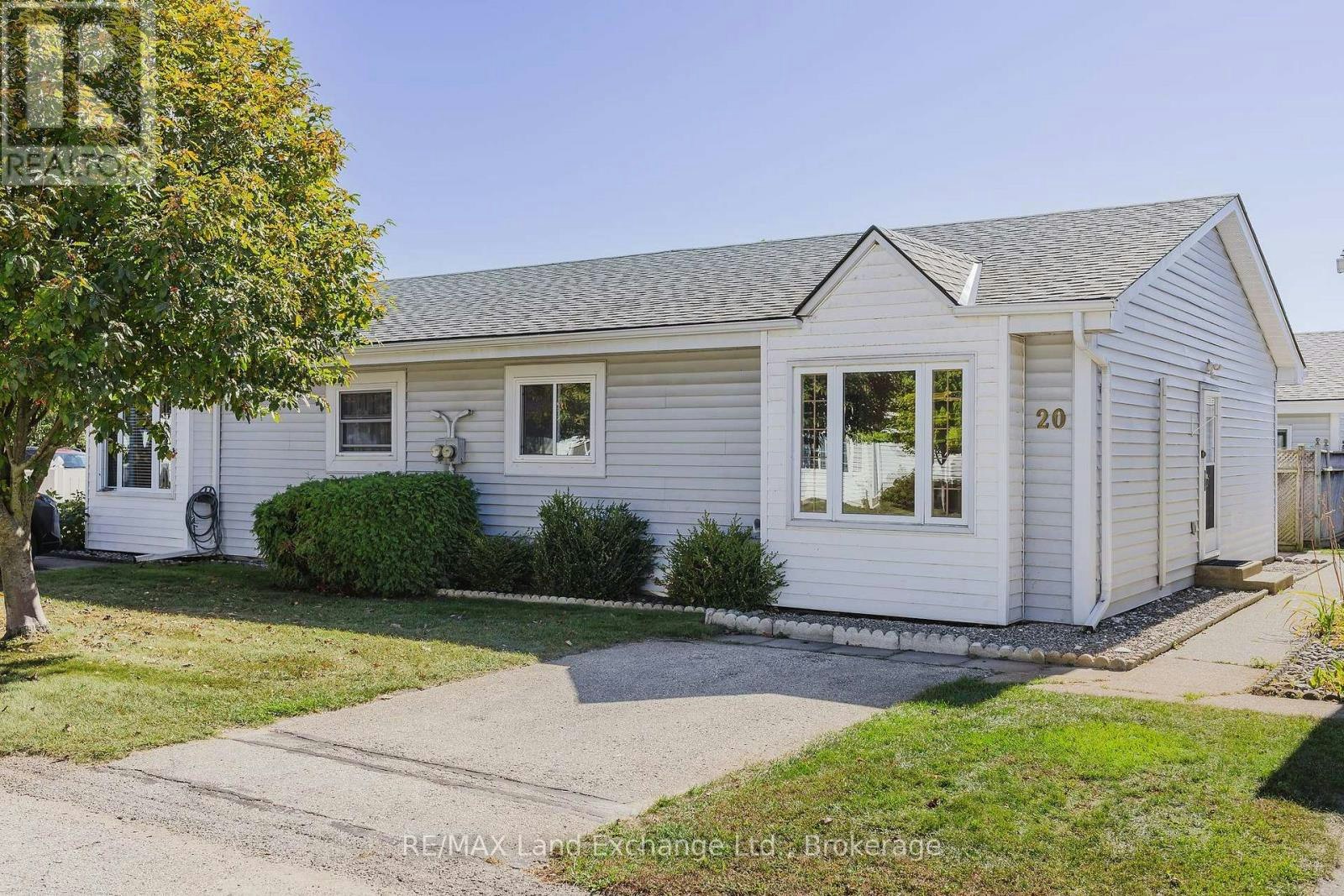 20-303 Waterloo Street, Saugeen Shores, ON, N0H 2C1