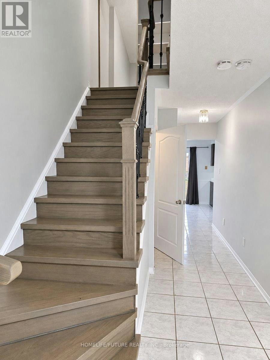 20 Glen Ray Court, Clarington, ON, L1C 4W7 - 6