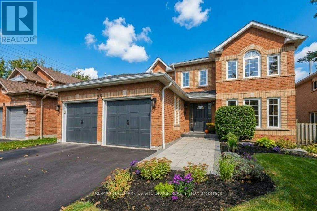 25 Dewbourne Place, Whitby, ON, L1R 2E4
